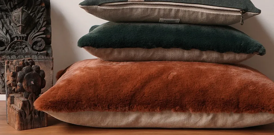 Coussins décoratifs, plaids et accessoires textiles pour une déco éco-responsable - Peluche