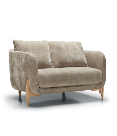 Fauteuil large SITS en velours chenillé coloris cold beige Jenny avec pieds bois - Vue latérale I Axodeco.fr