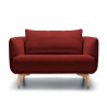 Lovseat SITS en tissu chenille Moa coloris warm red avec pieds bois - Vue de face I Axodeco.fr