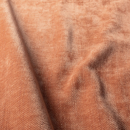 Canapé SITS en velours chenille Nova coloris pail rust avec pieds bois - Echantillon tissu I Axodeco.fr