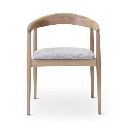 Chaise en chêne PURA avec coussin gris - Vue de face I Axodeco.fr