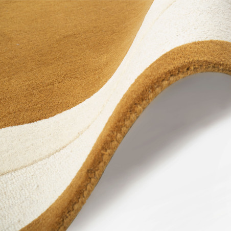 Tapis Echo IDAHO coloris Camel I Collaboration Cécile Siméone I Axodeco.fr