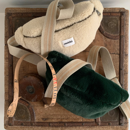 Sac banane Peluche MÔTHI - ambiance