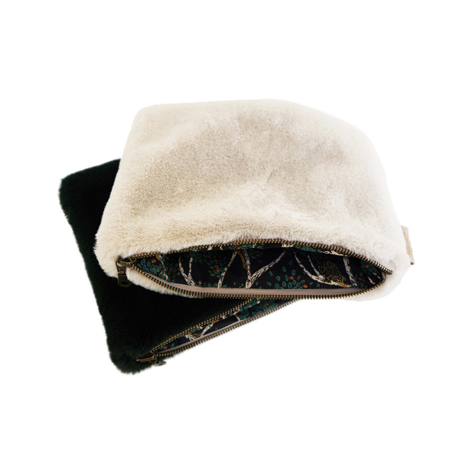 Pochette Peluche MÔTHI - coloris écru - face