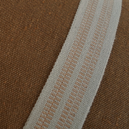 Coussin Otranto MÔTHI - zoom sangle camel 02